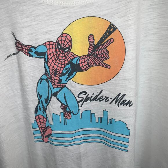 Marvel Spiderman Women’s T-Shirt XL White | Maurice’s Graphic Tee Superhero Fan - Picture 2 of 5